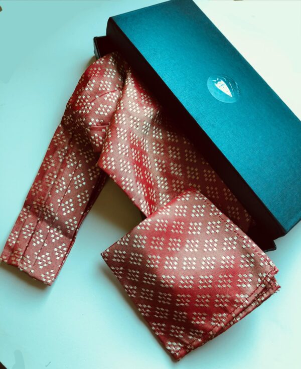 Open Ascot with matching Pocket Square Set - Image 3