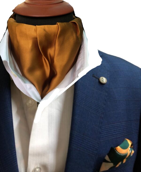 Solid Closed Ascot with Matching Pocket Square Set (Luxe Collection)