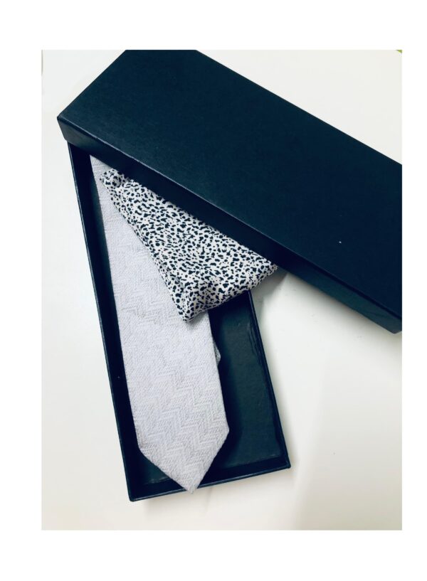 Sleek Grey Tie Set - Image 5